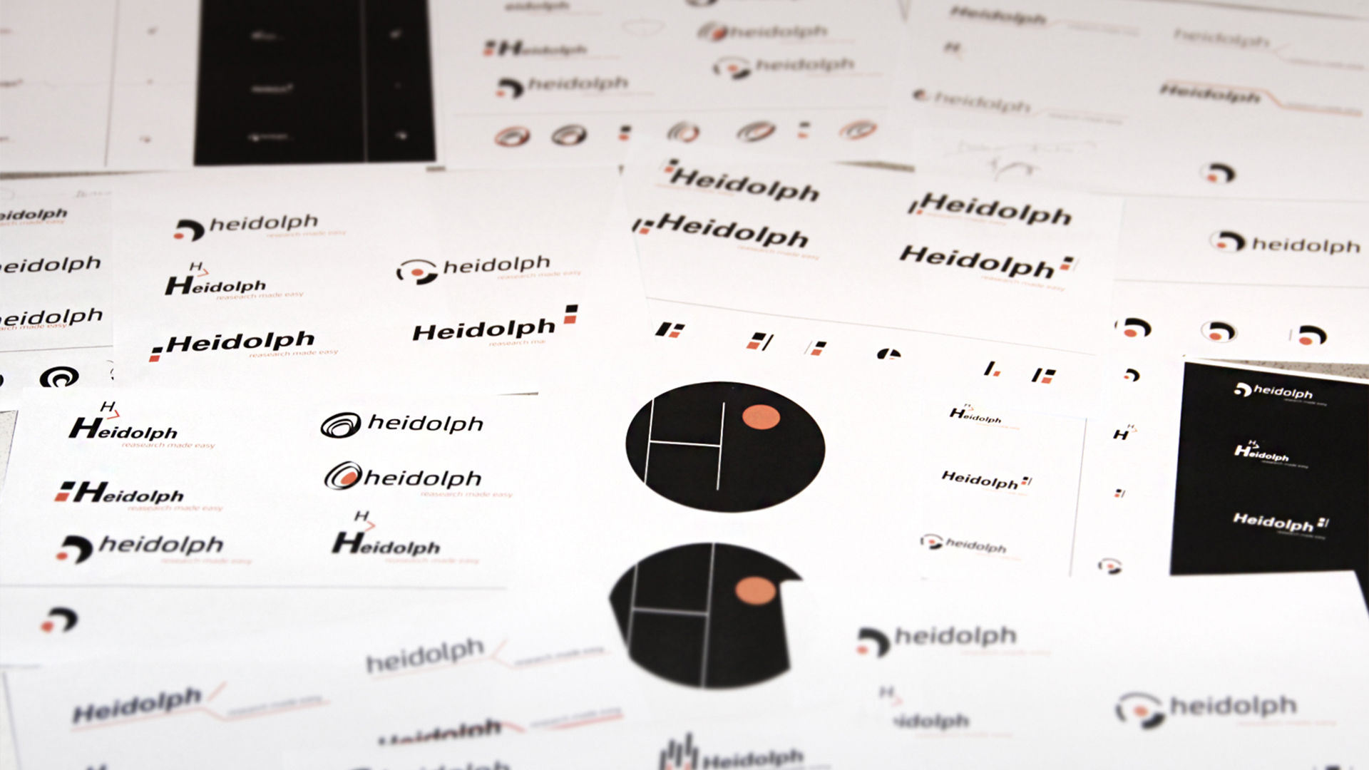 Ziel war die Schaffung eines Logos mit deutlichem Bezug auf das bestehende Signet. Heidolph Instruments GmbH & Co.KG - coporate identity - corporate design - Logo-Entwicklung - designship GmbH - Produktdesign - Industriedesign - Maschinendesign - Interfacedesign - iF world design index - Top 25 Industry - Top 100 design studios worldwide - we love design